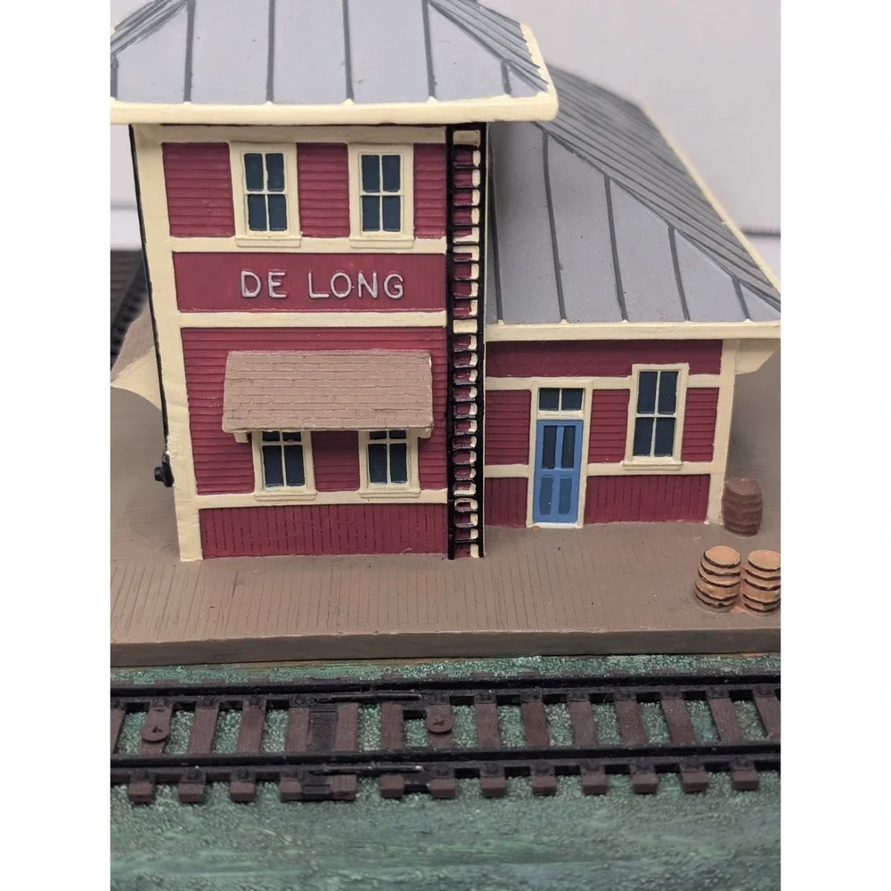 Vintage Lefton De Long Train Station Depot Railroad Building Diorama Display